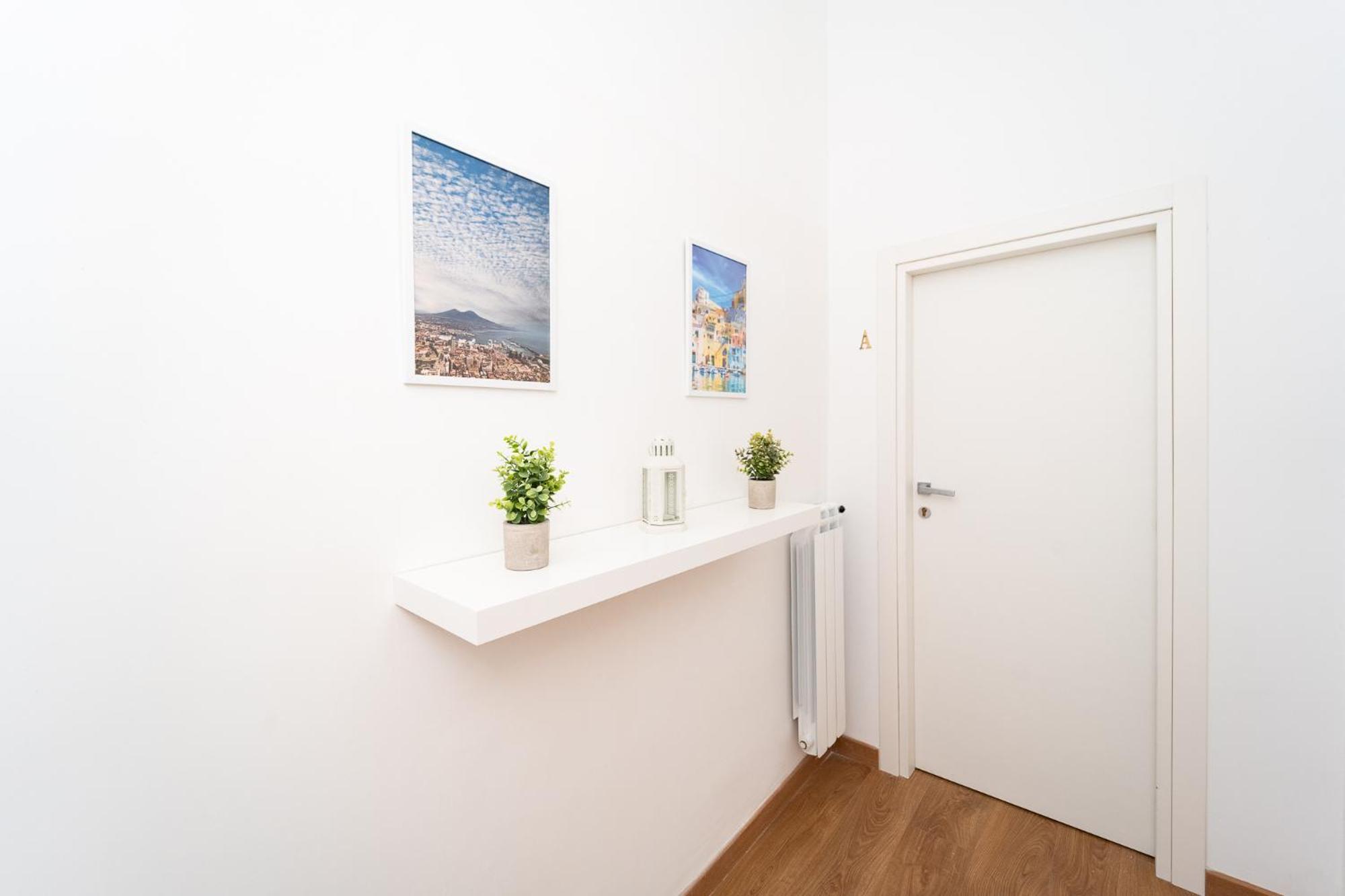 Smart Rent Nei Pressi Di Via Toledo 2 Da Letto
